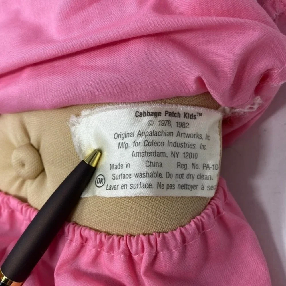 Vtg Cabbage Patch Kids Blonde Hair/Blue Eyes Girl Xavier Signed CPK Clothing 16